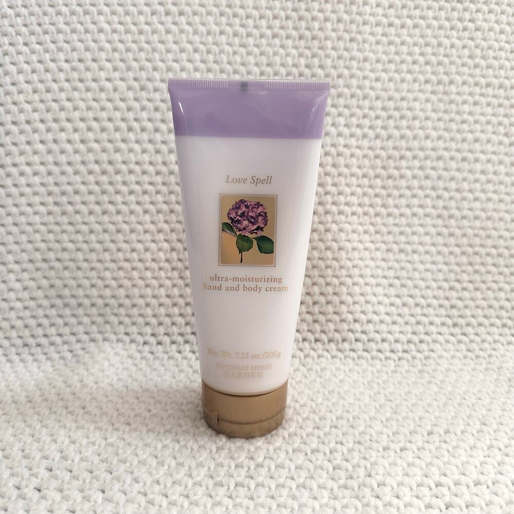 Victoria's Secret Garden Love Spell Vintage Ultra Moisturizer Lotion Original - Picture 4 of 4